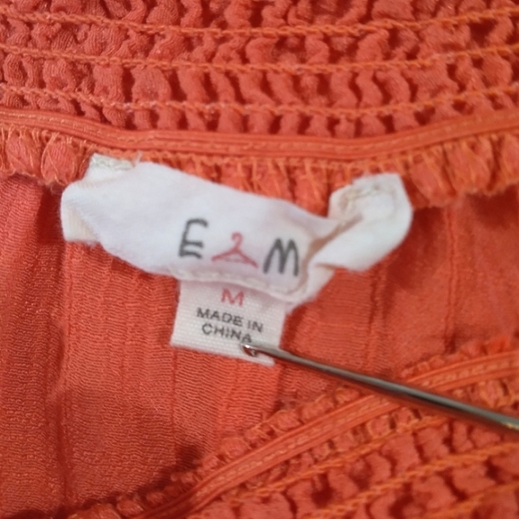 E hanger M off shoulder top embroidered sleeves - Picture 5 of 10